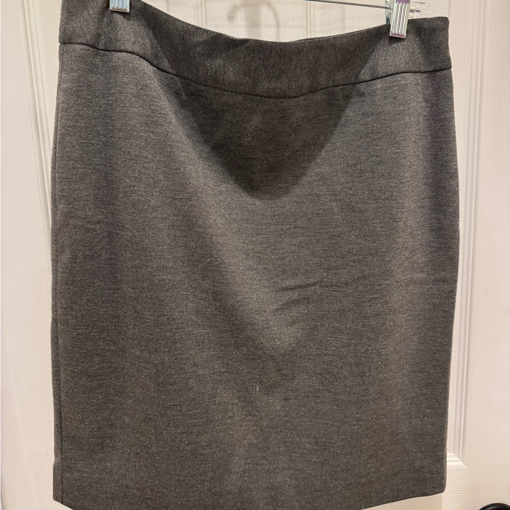 LOFT Gray Pencil Skirt
